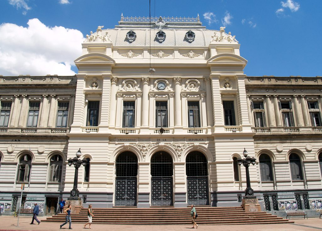Fachada de la Universidad de la República. Richard Paiva-UCUR en udelar.edu.uy