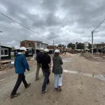 Integrantes de CND en recorrida a obra