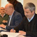 CND y ANEP firmaron un contrato que comprende la ampliación de una PPP vinculada a 22 centros y la estructuración de una nueva iniciativa con una cartera preliminar de otros 28, profundizando el trabajo conjunto para el desarrollo de infraestructura educativa.