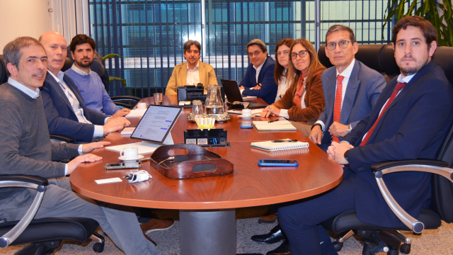 CND junto a autoridades y equipo técnico de CAF